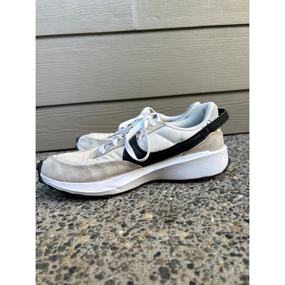 Nike Waffle Debut Womens Sail White Black Sneakers DH9523-102 Size 11